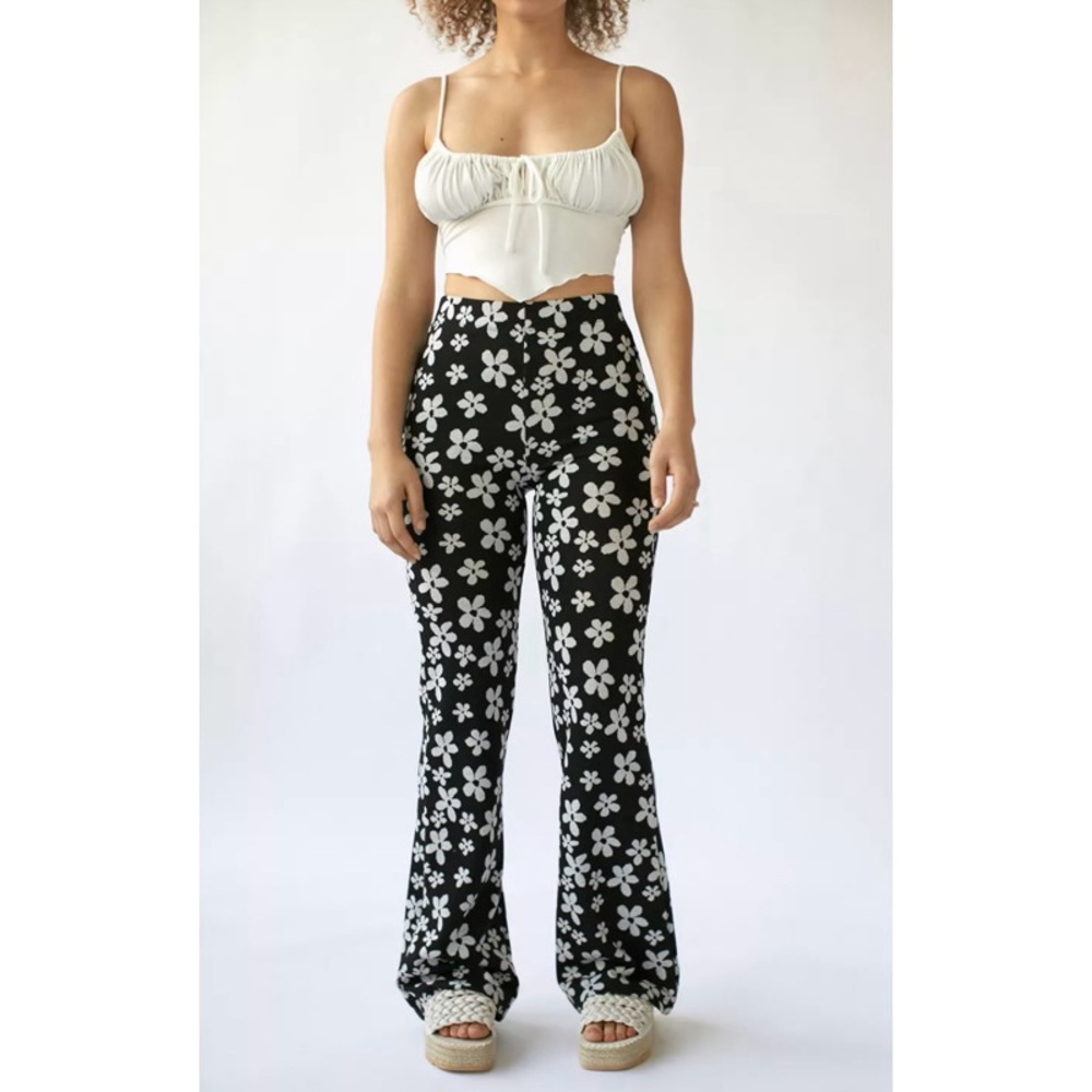NWOT UO Bryn Pull-On Flare Pant